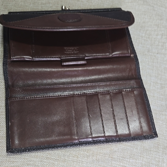 Vintage Dooney & Bourke Brown Pebble Leather Checkbook Wallet - Picture 6 of 7